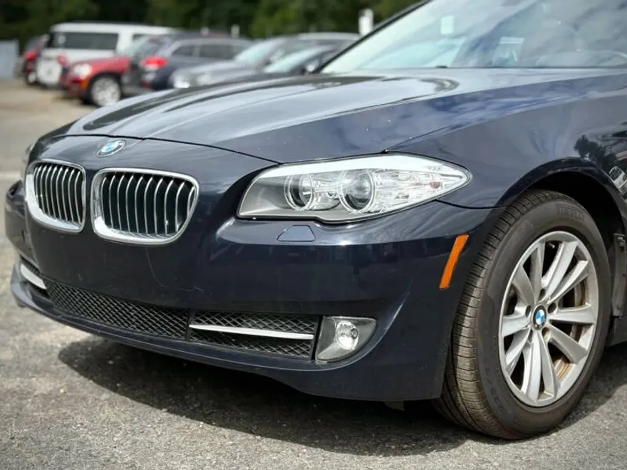 2013 Bmw 528xi 5-Series photo 1