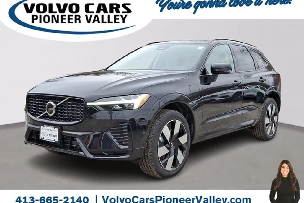 2025 Volvo XC60 Hybrid T8 Plus photo 1