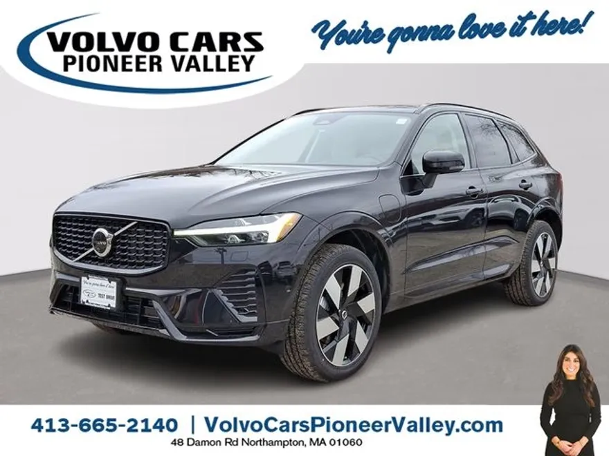 2025 Volvo XC60 Hybrid T8 Plus photo 1