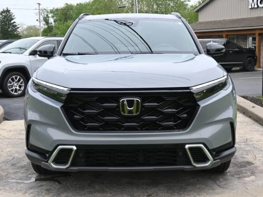 2023 Honda CR-V Hybrid Sport Touring photo 1