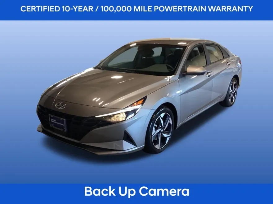 2023 Hyundai Elantra SEL photo 1