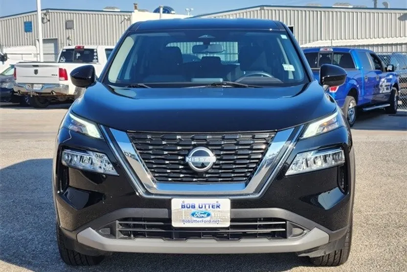 2023 Nissan Rogue SV photo 1