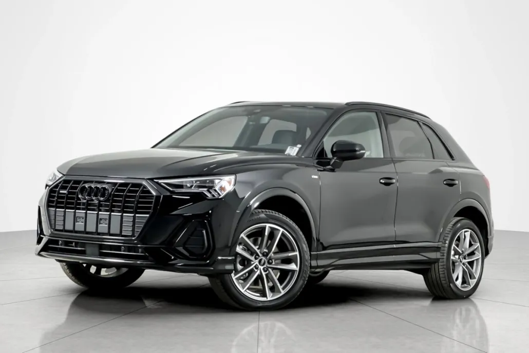 2025 Audi Q3 S line Premium 45 TFSI photo 1