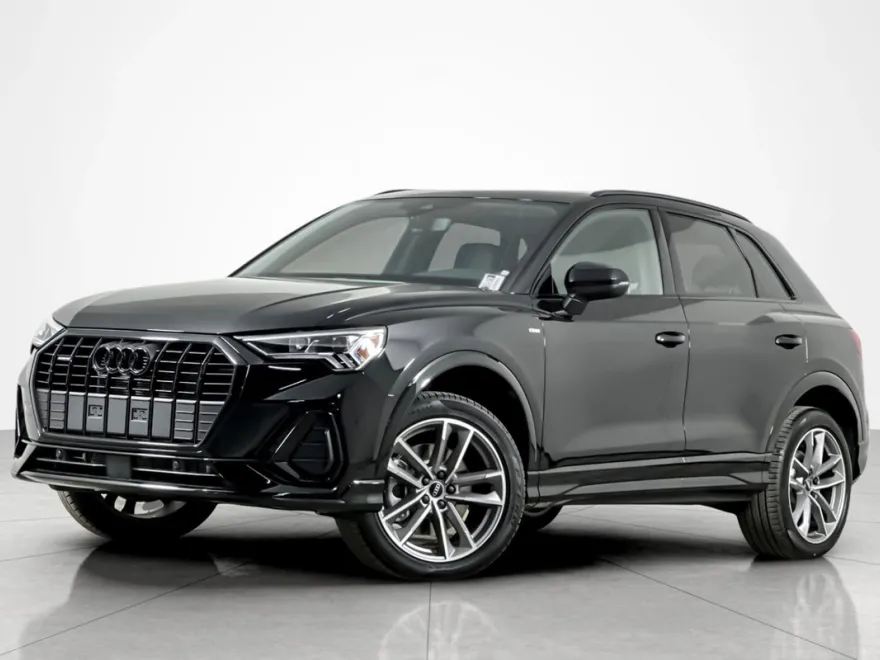 2025 Audi Q3 S line Premium 45 TFSI photo 1
