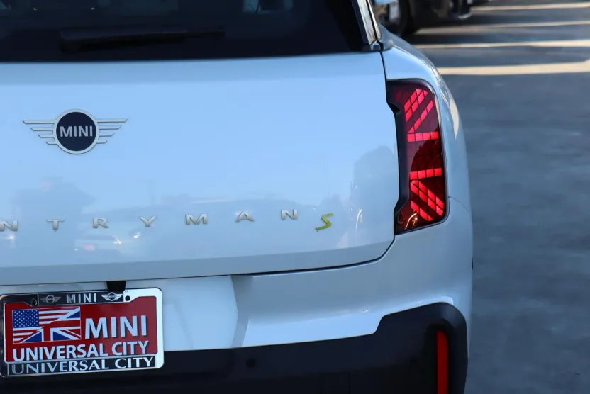 2025 Mini Countryman SE ALL4 Signature photo 1