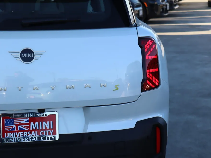 2025 Mini Countryman SE ALL4 Signature photo 1