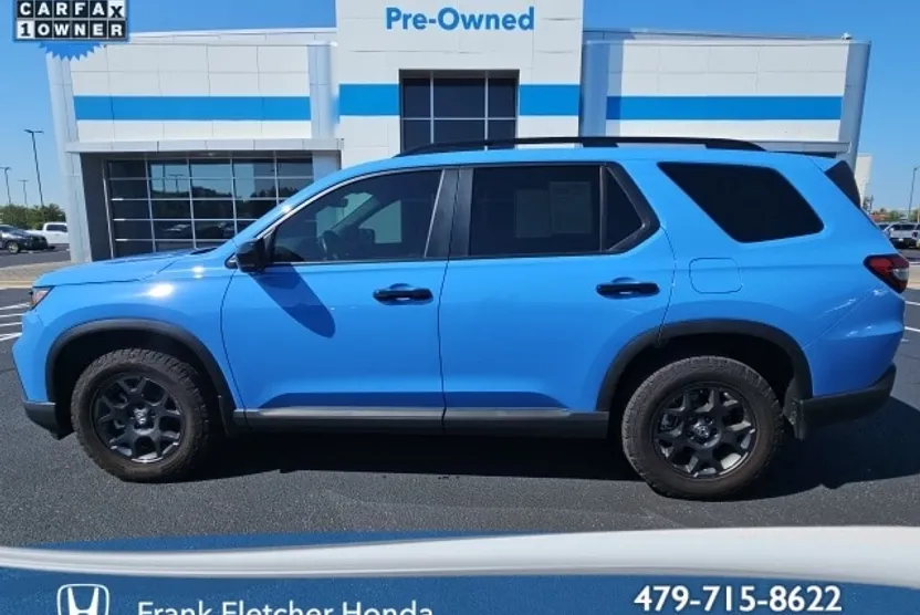 2025 Honda Pilot TrailSport photo 1