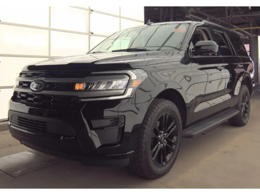 2024 Ford Expedition XLT photo 1