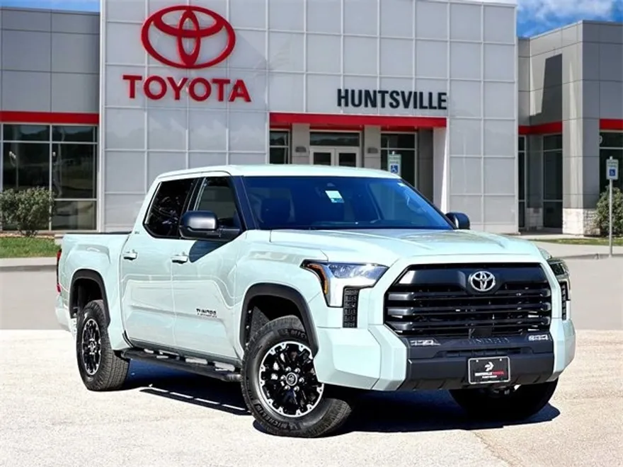 2025 Toyota Tundra SR5 photo 1