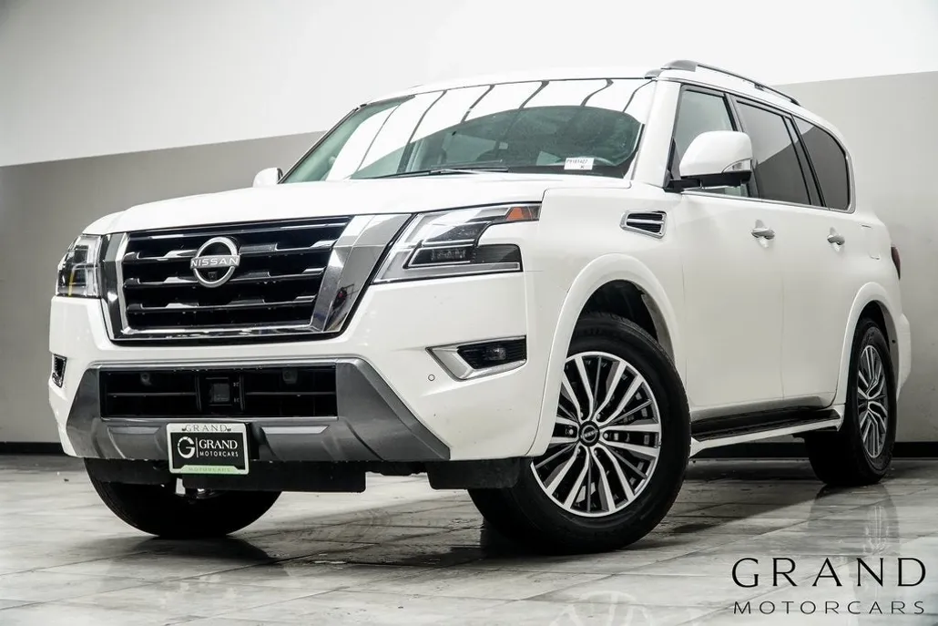 2023 Nissan Armada SL photo 1