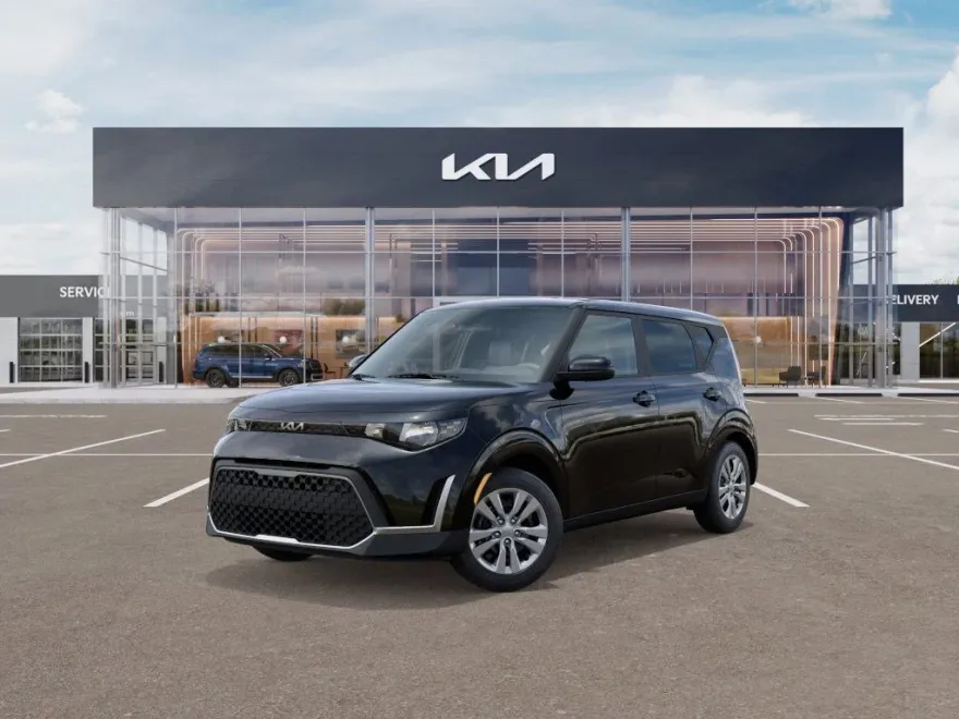 2025 Kia Soul LX photo 1