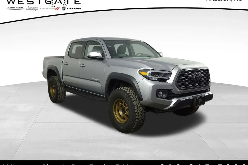 2021 Toyota Tacoma TRD Off-Road photo 1