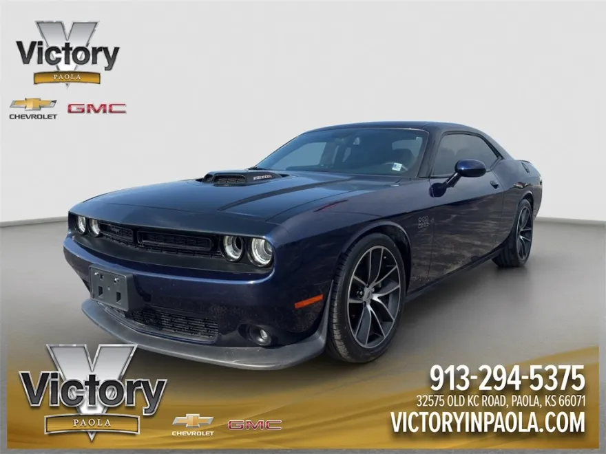 2017 Dodge Challenger R/T photo 1