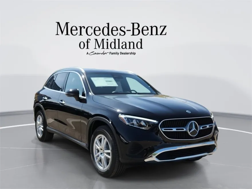 2025 Mercedes Benz GLC 300 4MATIC photo 1