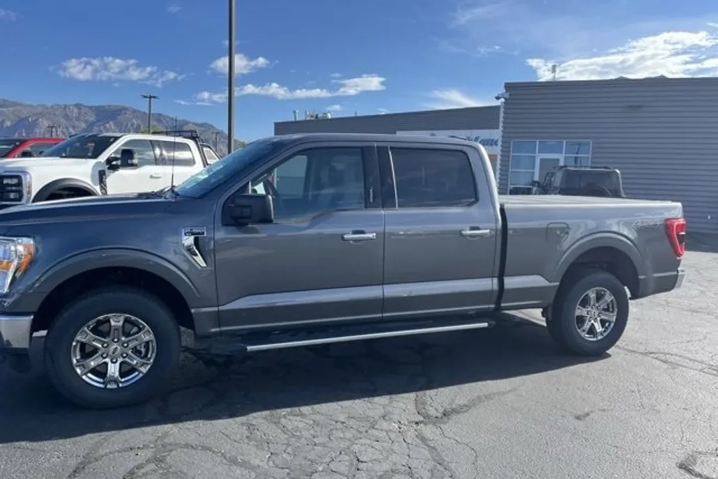2023 Ford F-150 XLT photo 1