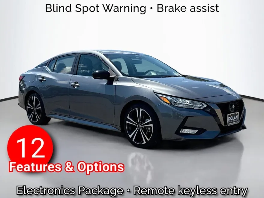 2022 Nissan Sentra SR photo 1