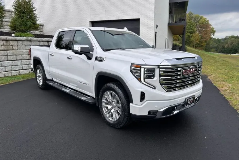 2023 Gmc Sierra 1500 Denali photo 1