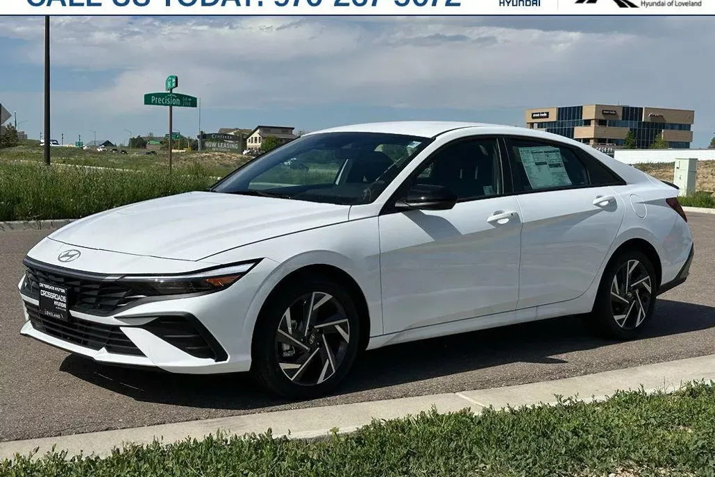 2025 Hyundai Elantra Hybrid SEL Sport photo 1