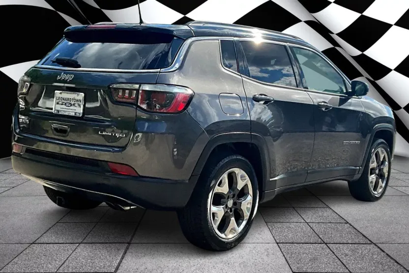 2018 Jeep Compass Limited photo 1
