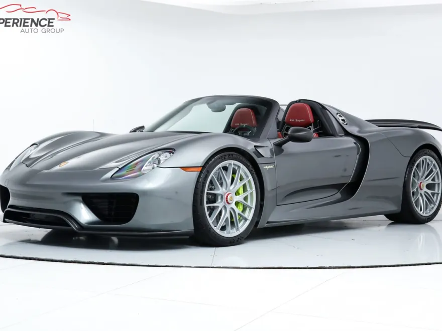 2015 Porsche 918 Spyder photo 1