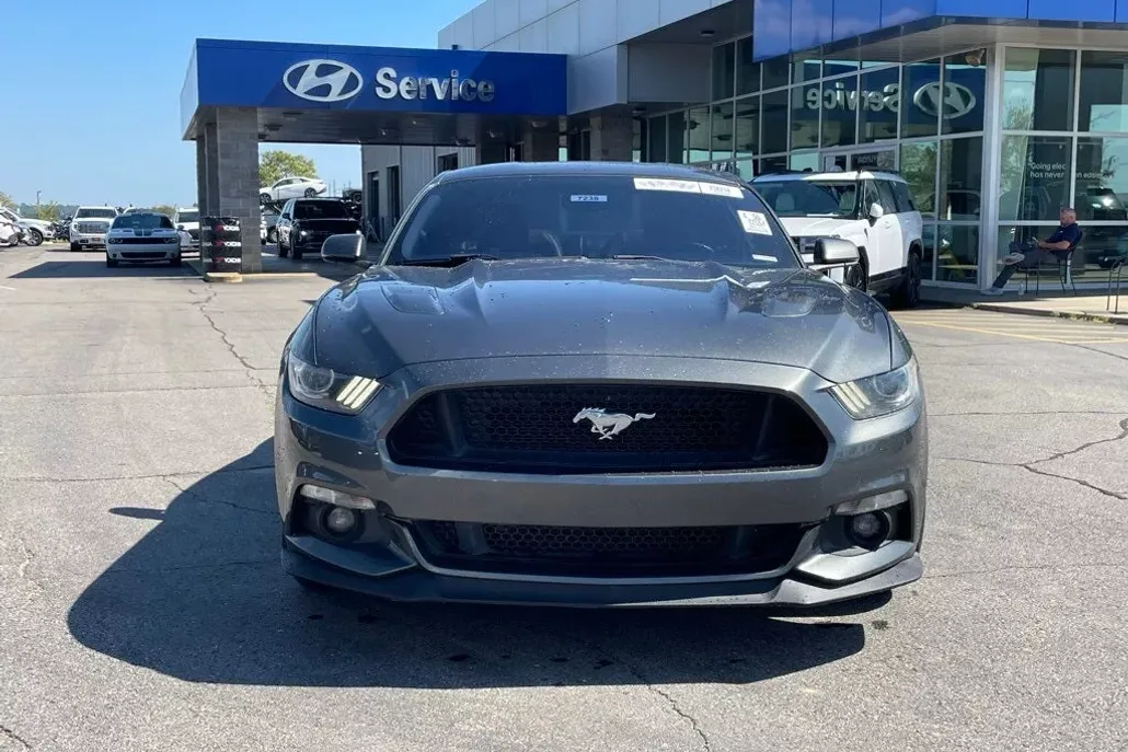 2017 Ford Mustang GT Premium photo 1