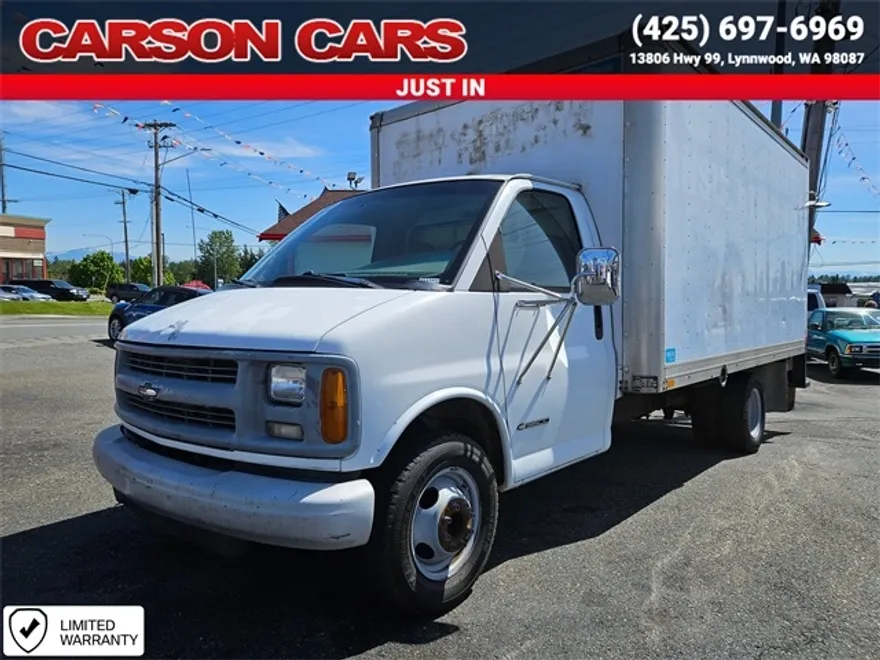 2000 Chevrolet Express Van photo 1
