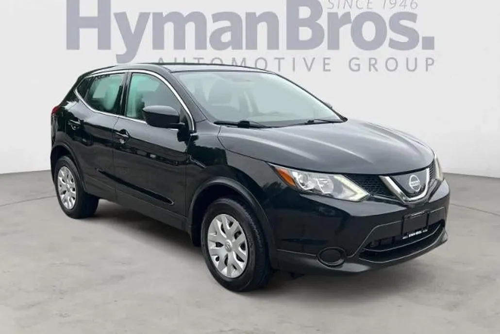 2019 Nissan Rogue Sport S photo 1