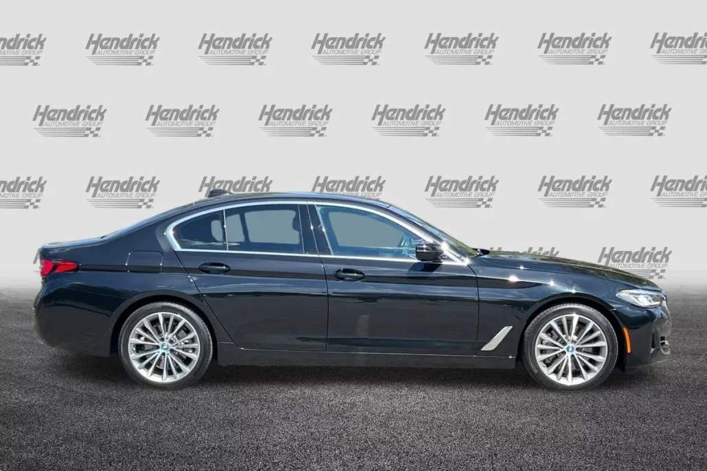2023 Bmw 530e Sedan photo 1