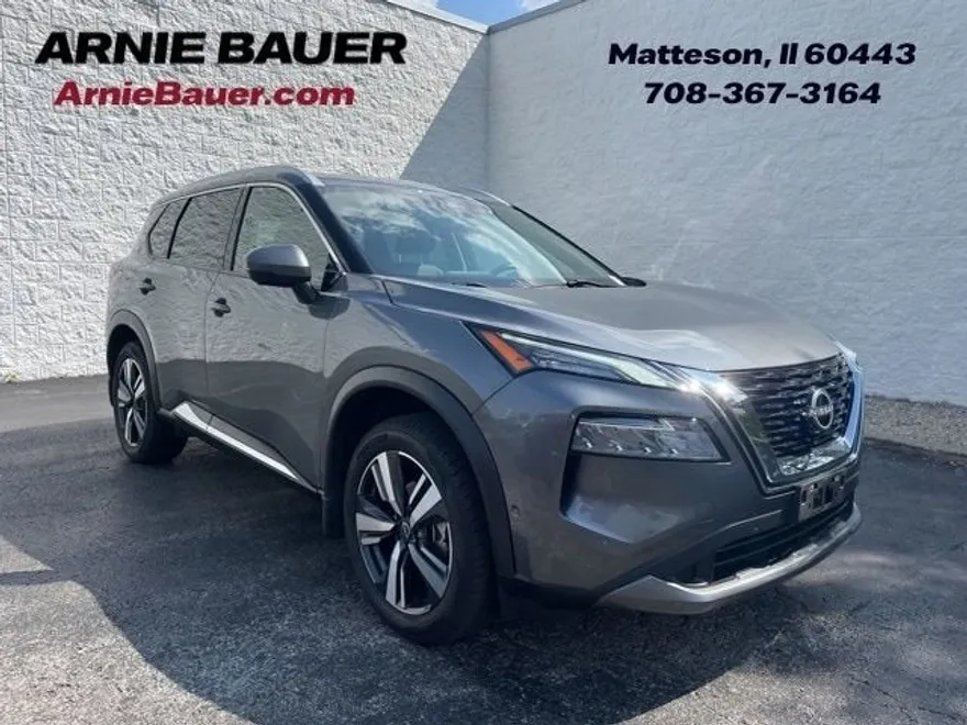 2023 Nissan Rogue SL photo 1
