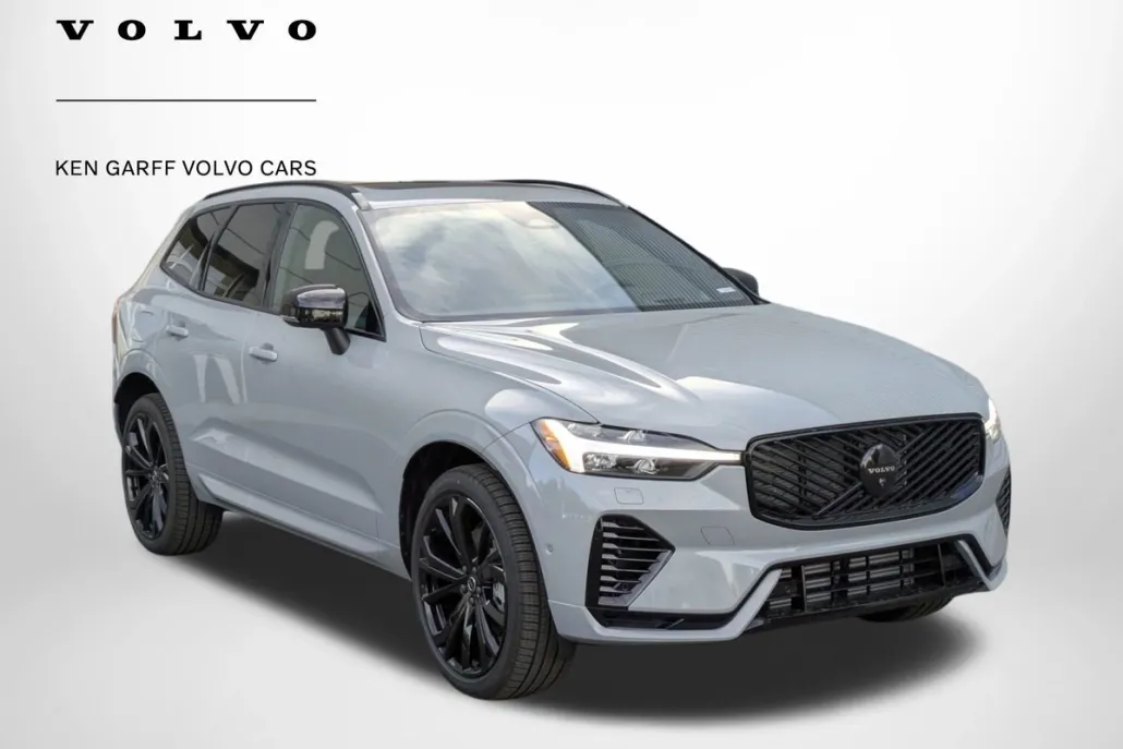 2026 Volvo XC60 Hybrid Black Edition photo 1