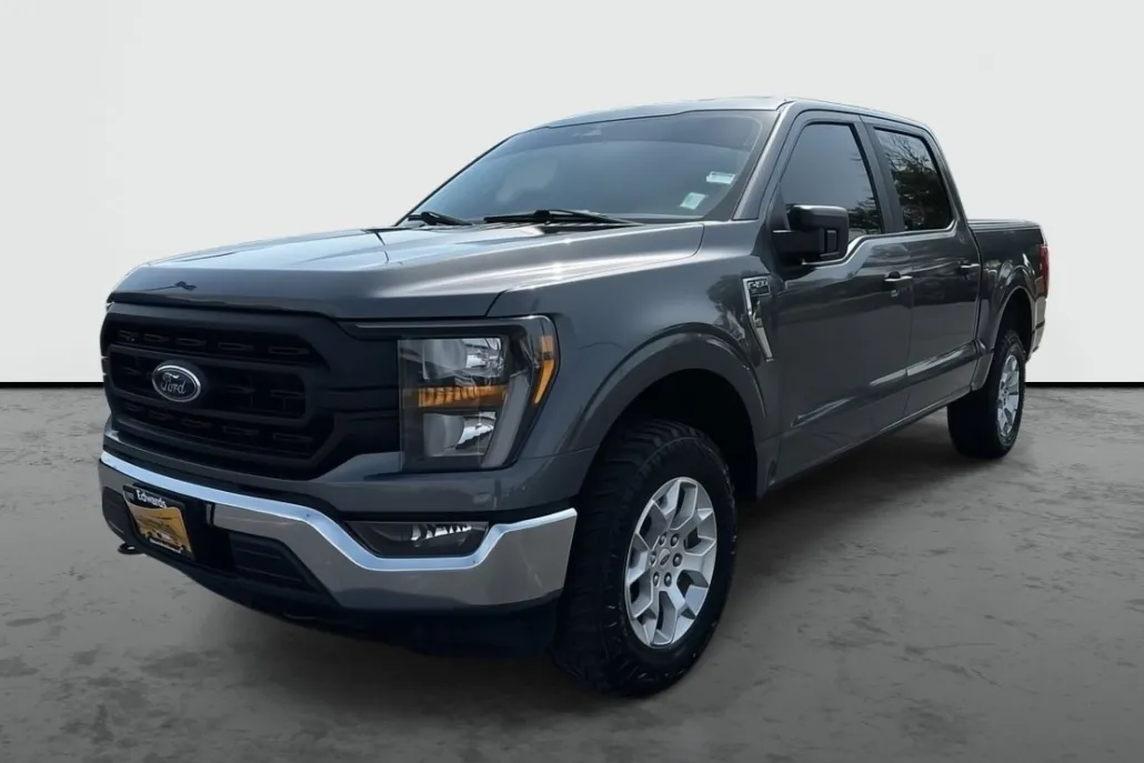 2023 Ford F-150 XLT photo 1
