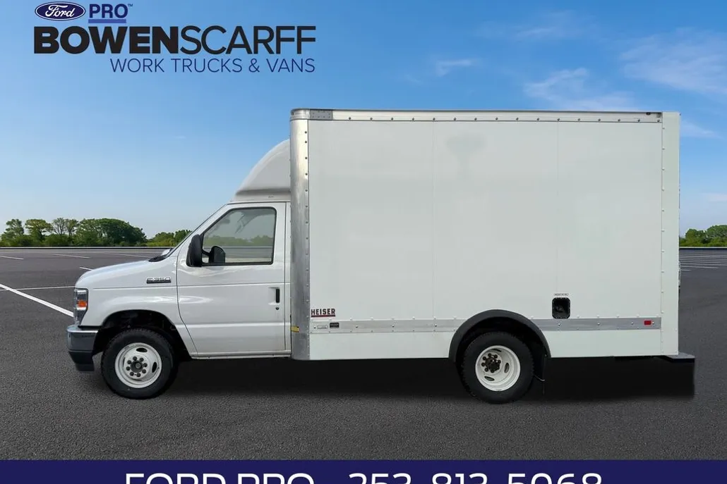 2025 Ford E-350 Base photo 1