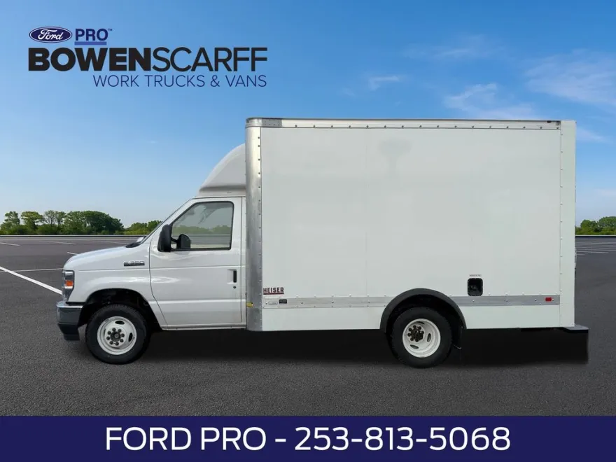 2025 Ford E-350 Base photo 1