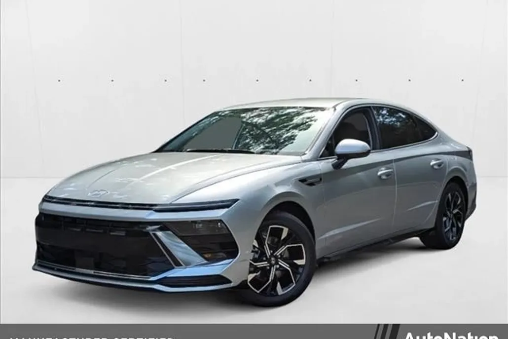 2024 Hyundai Sonata SEL photo 1