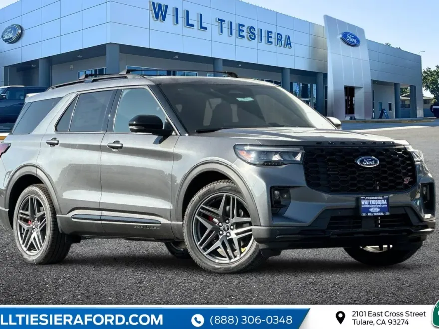 2025 Ford Explorer ST photo 1