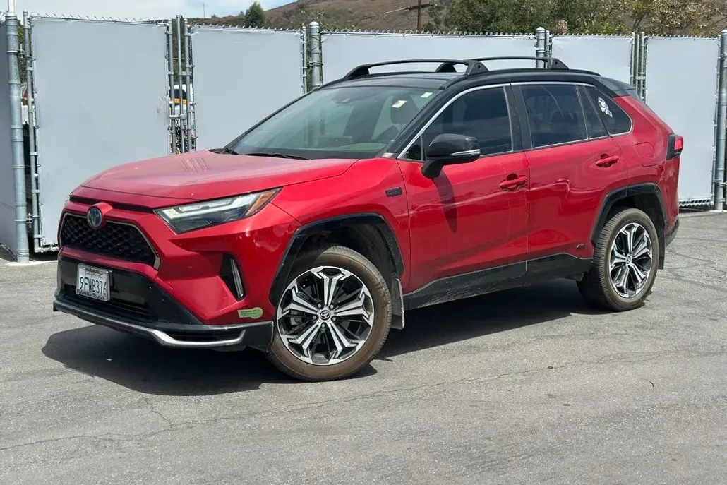 2023 Toyota RAV4 Prime XSE photo 1