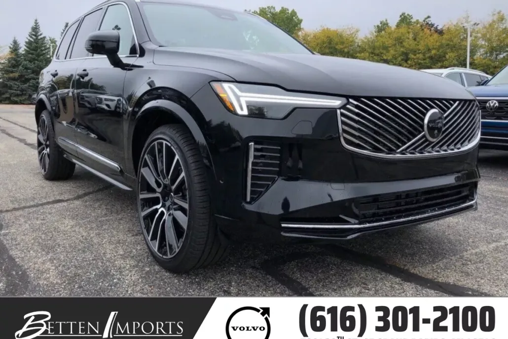 2026 Volvo XC90 Plus photo 1