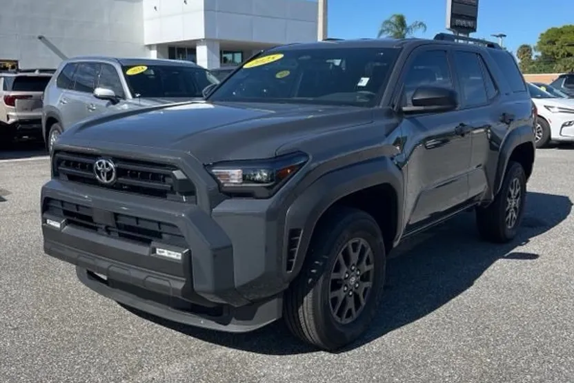 2025 Toyota 4Runner SR5 photo 1