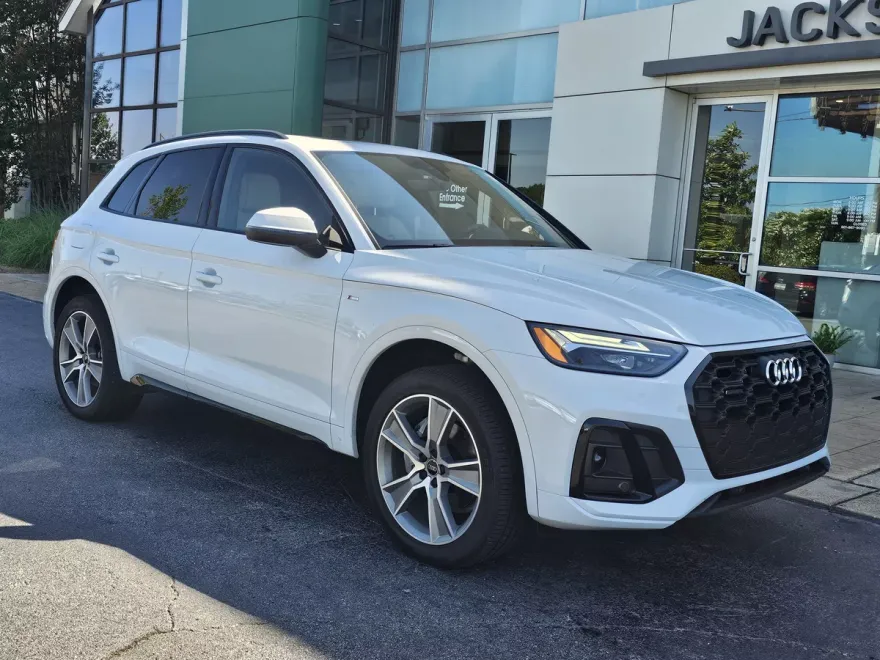 2025 Audi Q5 S line Premium photo 1