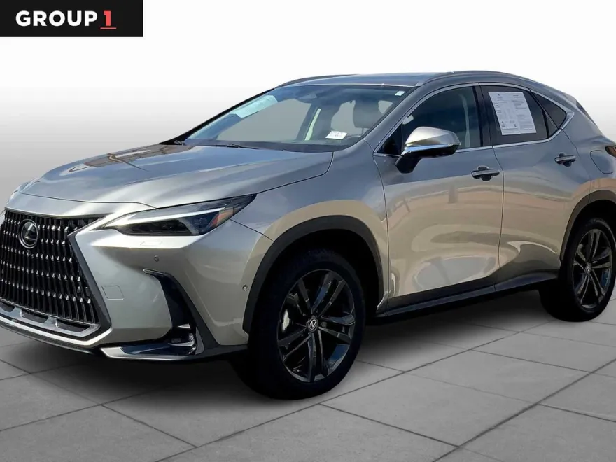 2023 Lexus NX Luxury AWD photo 1