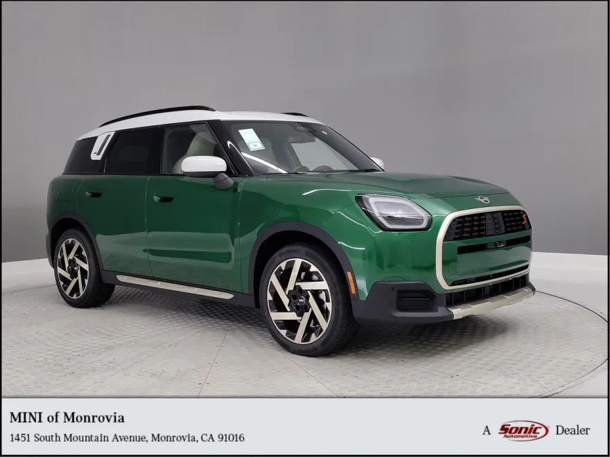 2025 Mini Countryman S ALL4 Iconic photo 1