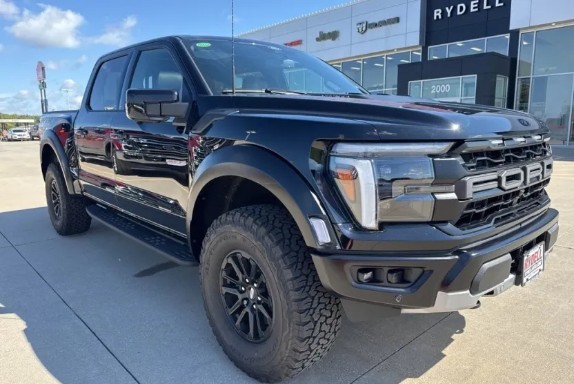 2025 Ford F-150 Raptor photo 1