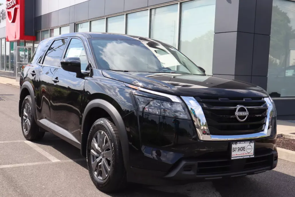 2025 Nissan Pathfinder S photo 1