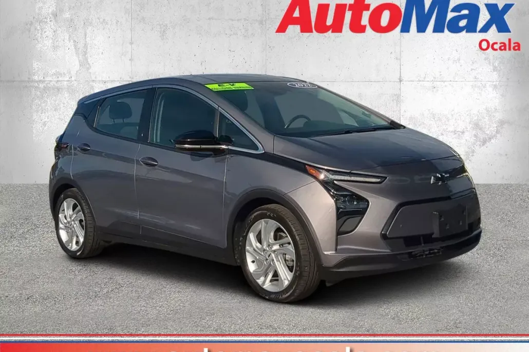 2022 Chevrolet Bolt EV 1LT photo 1