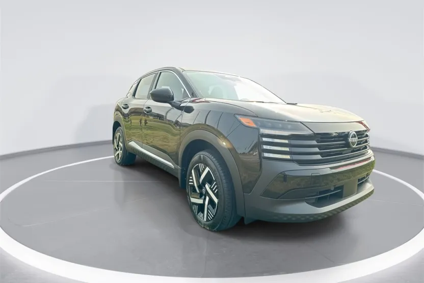 2025 Nissan Kicks SV photo 1