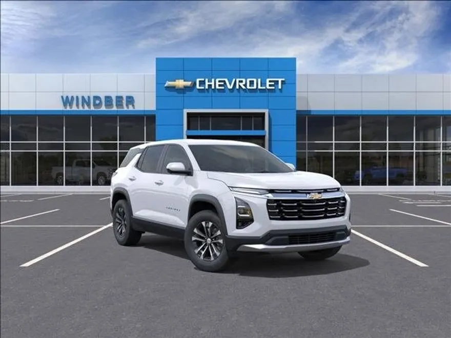 2026 Chevrolet Equinox LT photo 1