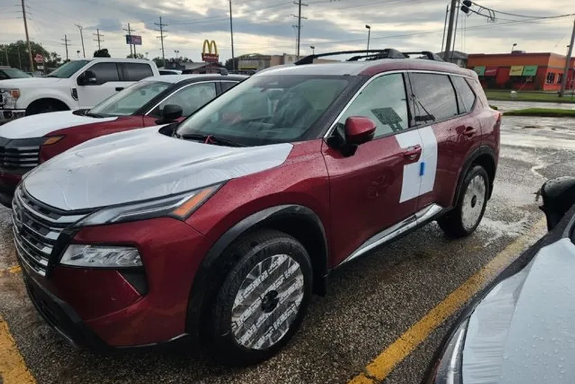 2026 Nissan Rogue Platinum photo 1