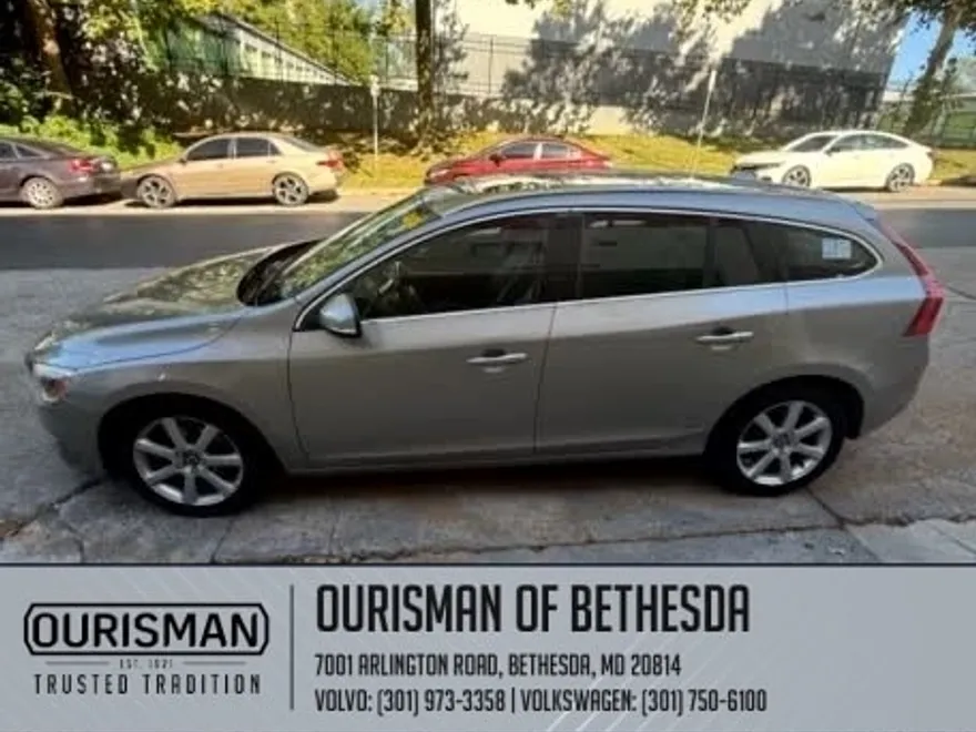 2016 Volvo V60 T5 photo 1