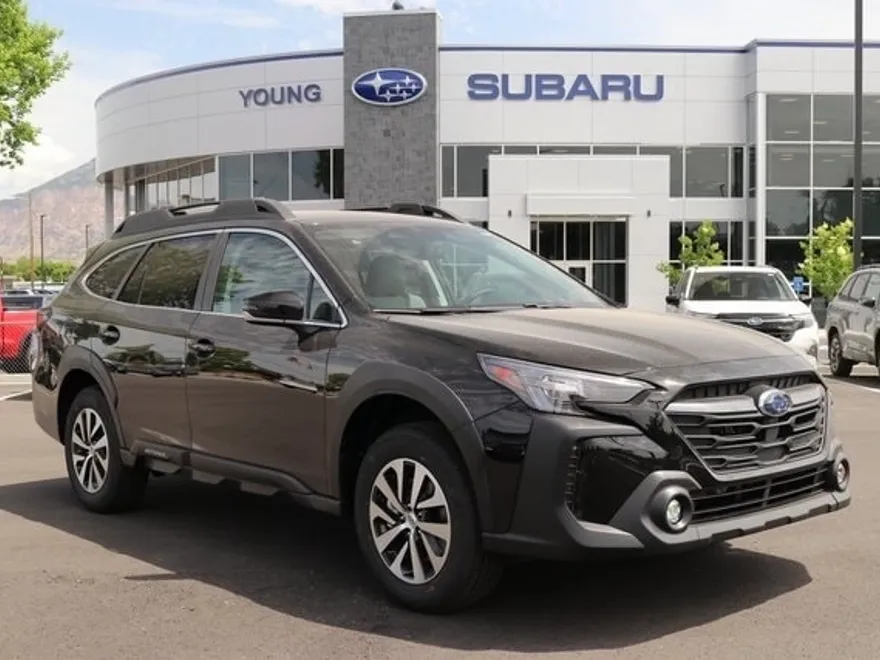 2025 Subaru Outback Premium photo 1