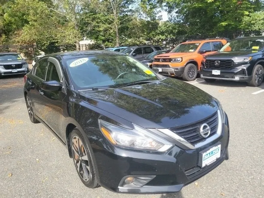 2018 Nissan Altima 2.5 SR photo 1